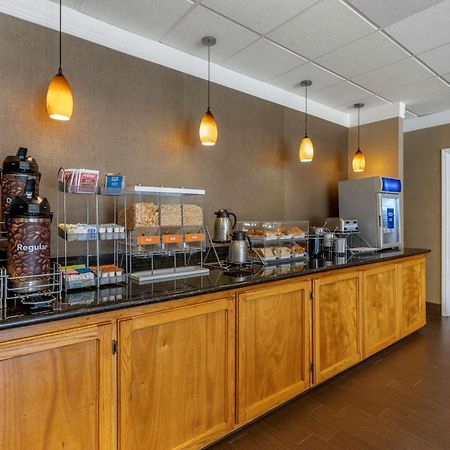 Comfort Suites Visalia - Convention Center Eksteriør billede