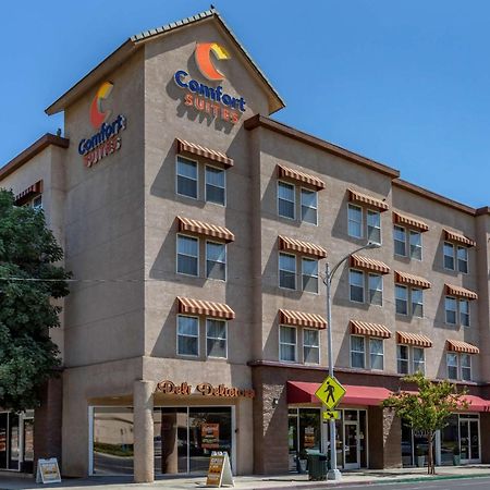 Comfort Suites Visalia - Convention Center Eksteriør billede