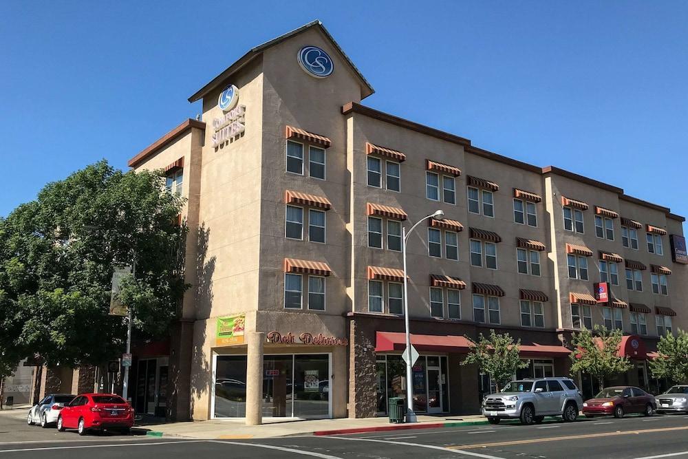 Comfort Suites Visalia - Convention Center Eksteriør billede