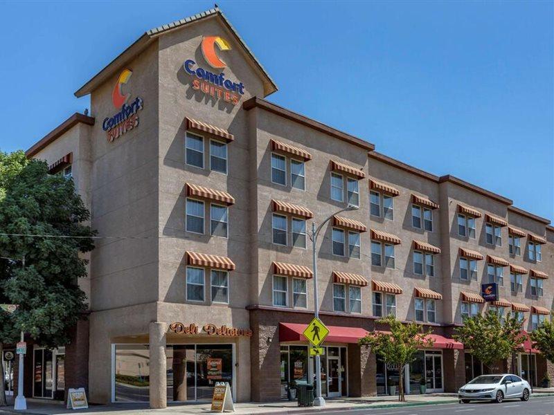 Comfort Suites Visalia - Convention Center Eksteriør billede