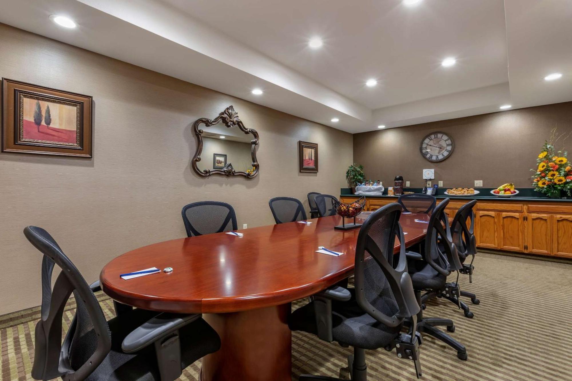 Comfort Suites Visalia - Convention Center Eksteriør billede