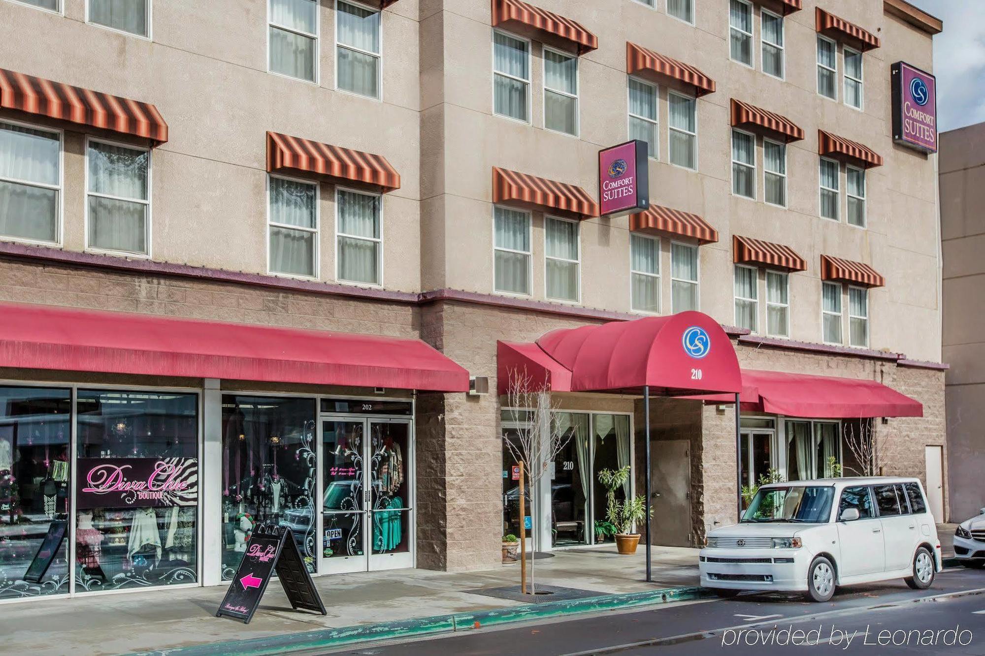 Comfort Suites Visalia - Convention Center Eksteriør billede