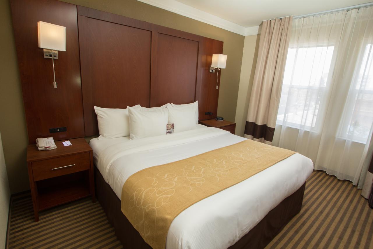 Comfort Suites Visalia - Convention Center Værelse billede