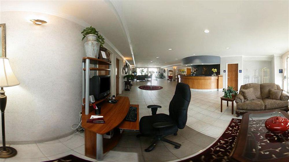 Comfort Suites Visalia - Convention Center Eksteriør billede